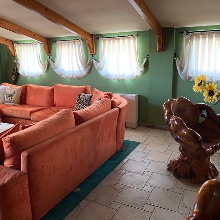 Tirana Apartment B&B ภายนอก รูปภาพ