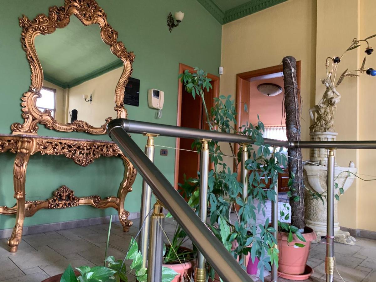 Tirana Apartment B&B ภายนอก รูปภาพ