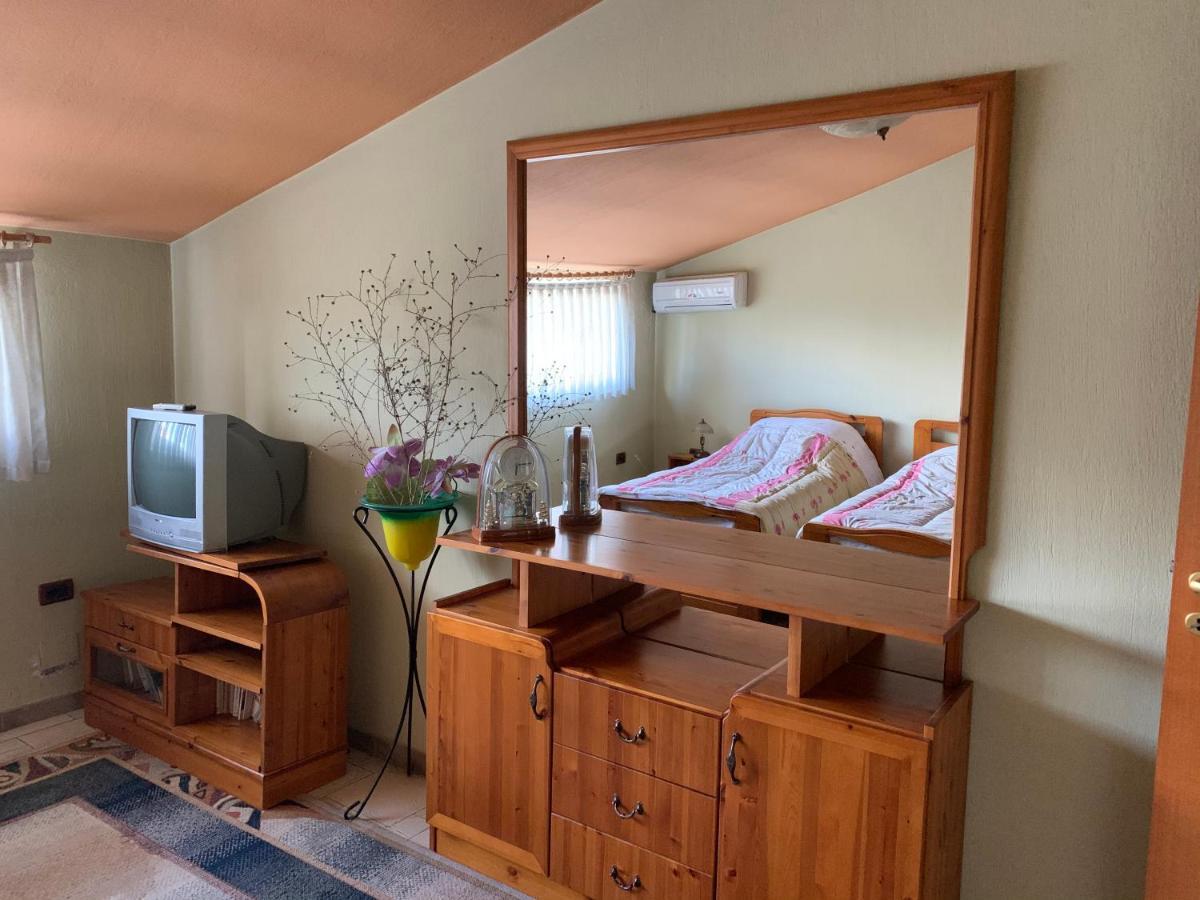 Tirana Apartment B&B ภายนอก รูปภาพ